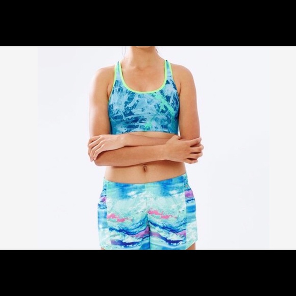 Woman’s Champion Go To  Small NWT - Picture 2 of 4